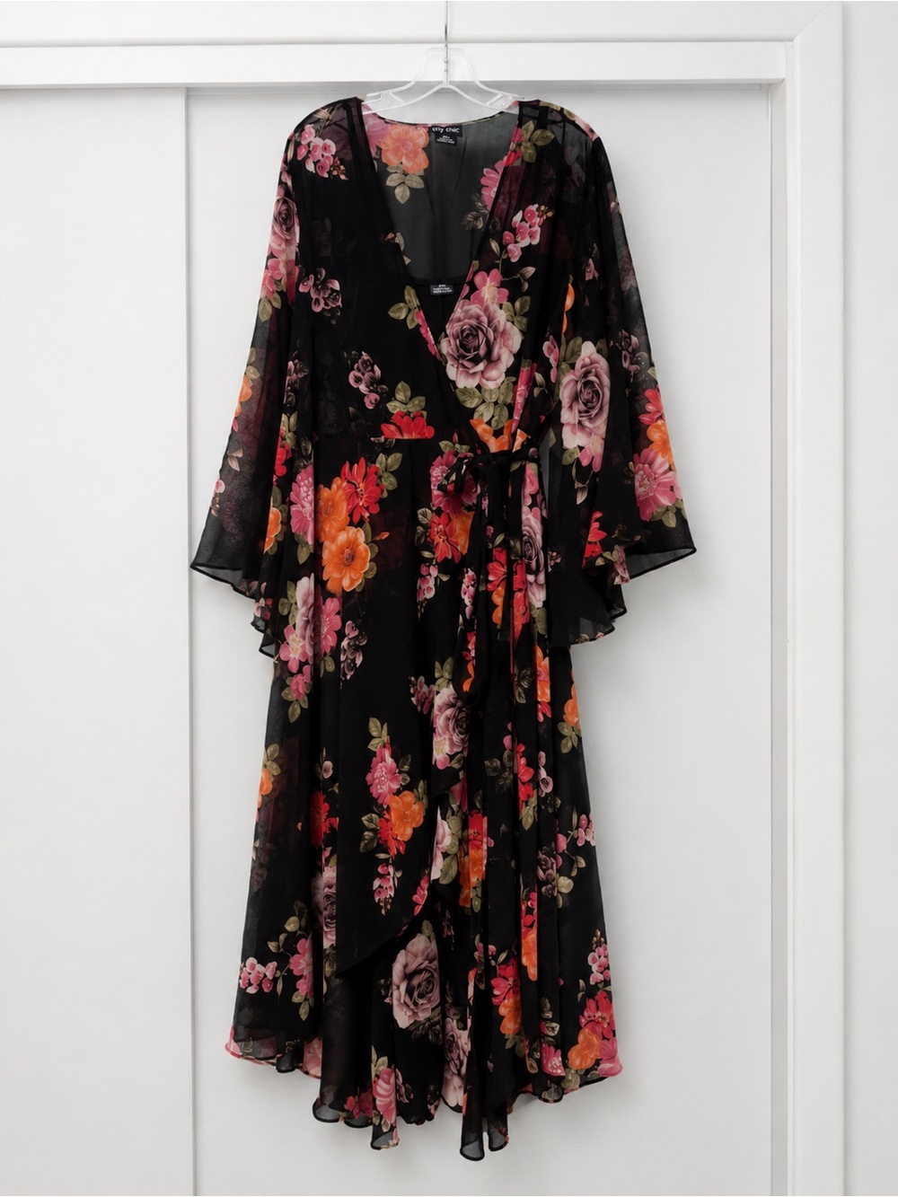 City Chic Paradise Floral Wrap Maxi Dress Black Pink Size M 18 Wedding Guest - Picture 3 of 10